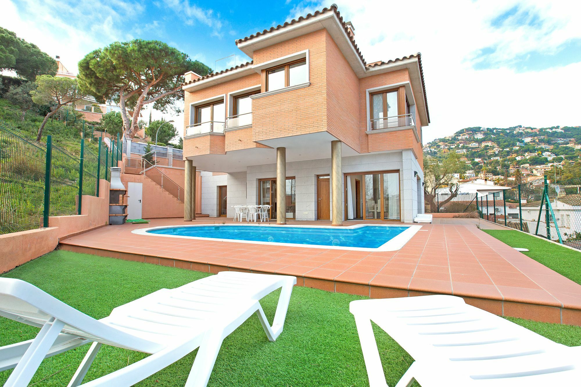 Villa 2Pau - Lloret De Mar Exterior foto